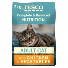 Tesco Complete Dry Food with Chicken for Adult Cats 2Kg