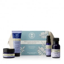 Neals Yard Remedies Rejuvenate Frankincense Skincare Kit