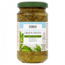 Tesco Reduced Fat Green Pesto 190g