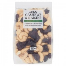 Tesco Cashew Nuts And Raisins 200g