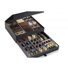 Hotel Chocolate Classic Cabinet 590g