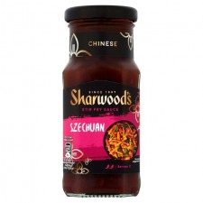 Sharwoods Stir Fry Spicy Tomato Szechuan Sauce 195g